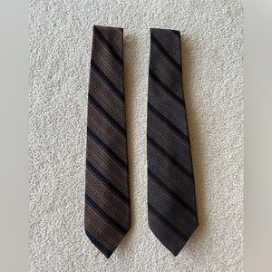 Set of ties